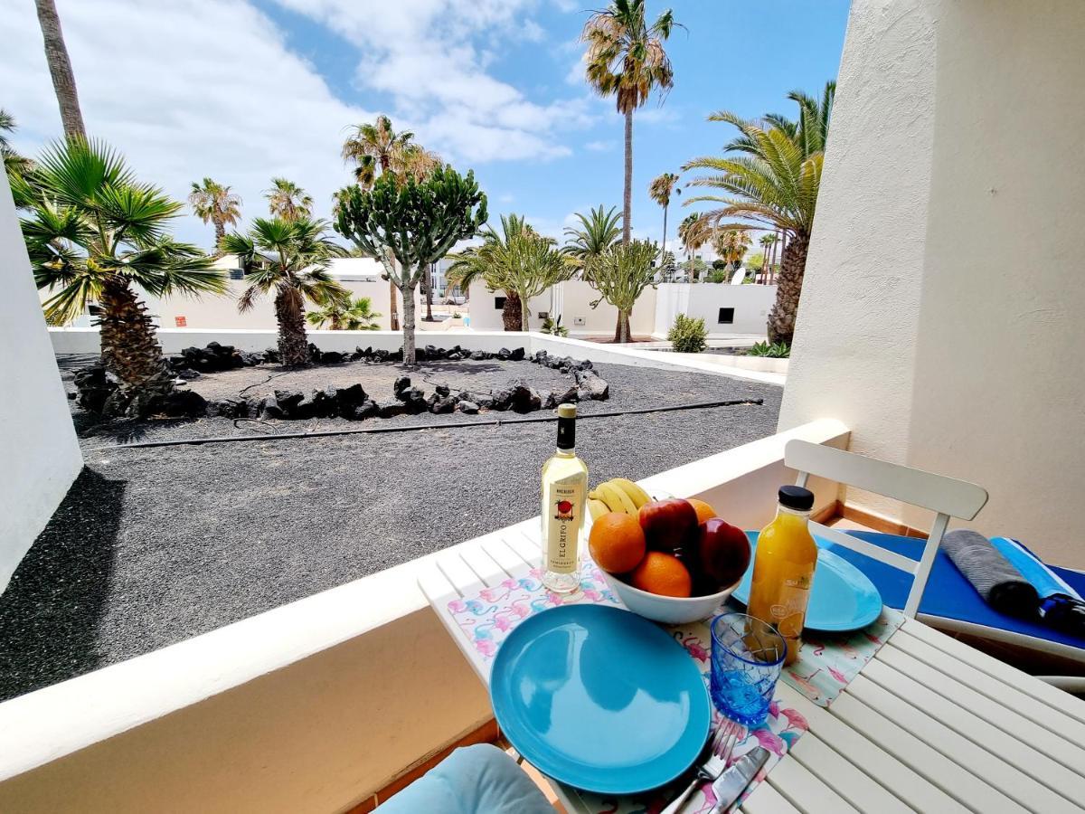 Apartamento Eduardo A Primera Linea Del Mar Costa Teguise Kültér fotó
